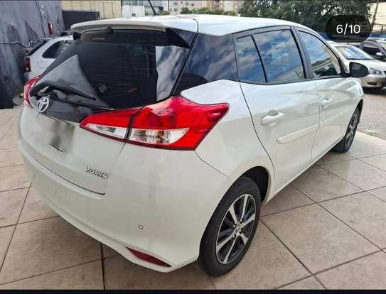 TOYOTA-YARIS-2020
