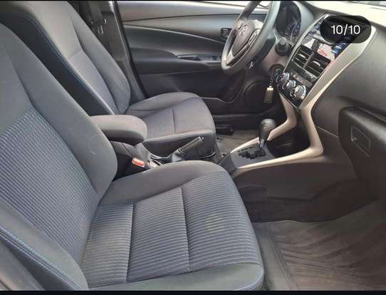 TOYOTA-YARIS-2020