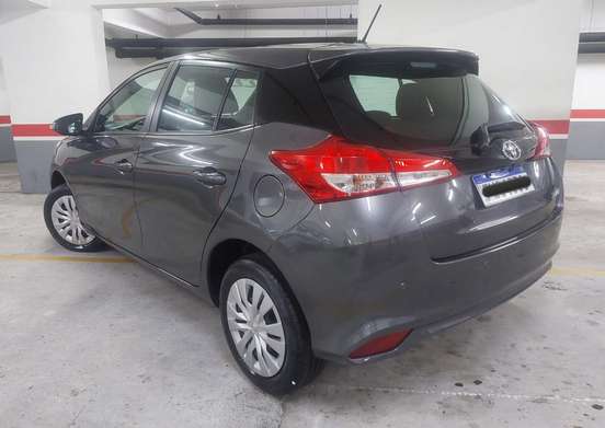 TOYOTA-YARIS-2021