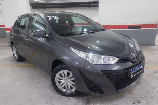 TOYOTA-YARIS-2021