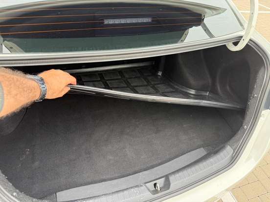 TOYOTA-YARIS-2019