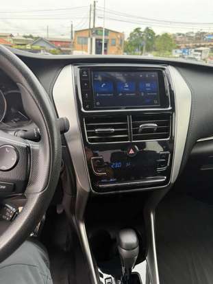 TOYOTA-YARIS-2019