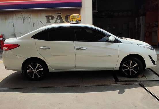 TOYOTA-YARIS-2019