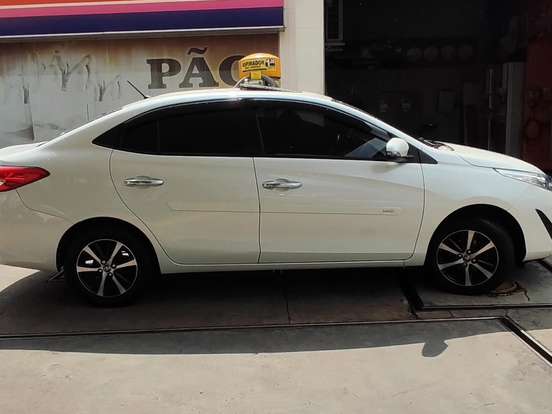 TOYOTA-YARIS-1.5 16V FLEX SEDAN XLS MULTIDRIVE TOYOTA-YARIS-2019