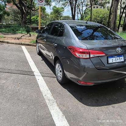 TOYOTA-YARIS-2022