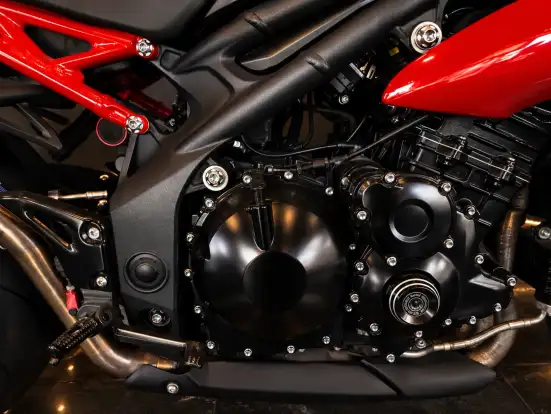 TRIUMPH-SPEED TRIPLE-2015