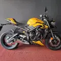 TRIUMPH STREET TRIPLE RS ABS TRIUMPH STREET TRIPLE RS ABS