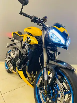 TRIUMPH-STREET TRIPLE RS ABS TRIUMPH-STREET TRIPLE RS ABS-2025