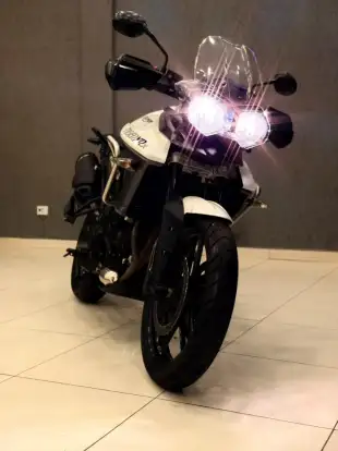 TRIUMPH-TIGER 800 ABS-2015