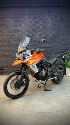 TRIUMPH TIGER 800 XCA 