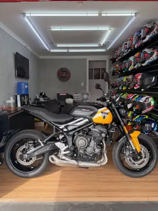 TRIUMPH-TRIDENT 660-2026