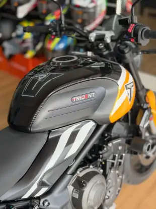 TRIUMPH-TRIDENT 660-2026