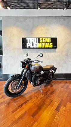 TRIUMPH BONNEVILLE T120 BLACK 1200 