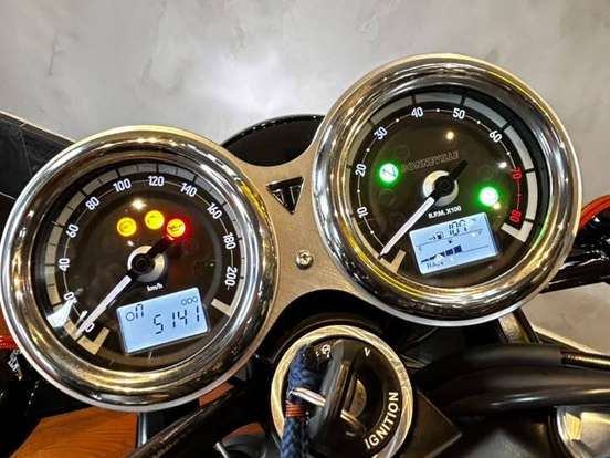 TRIUMPH-BONNEVILLE T120 BLACK 1200 TRIUMPH-BONNEVILLE T120 BLACK 1200-2025