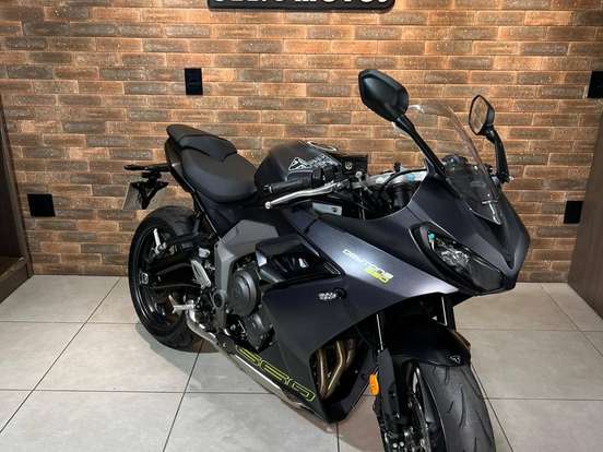 TRIUMPH-DAYTONA 660 TRIUMPH-DAYTONA 660-2025