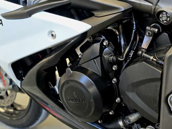 TRIUMPH-DAYTONA 675R ABS TRIUMPH-DAYTONA 675R ABS-2013