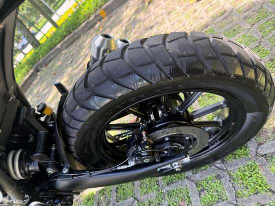 TRIUMPH-SCRAMBLER 400 X-2024