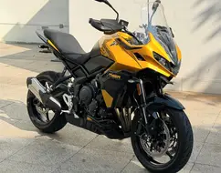 TRIUMPH TIGER 800 SPORT TRIUMPH TIGER 800 SPORT