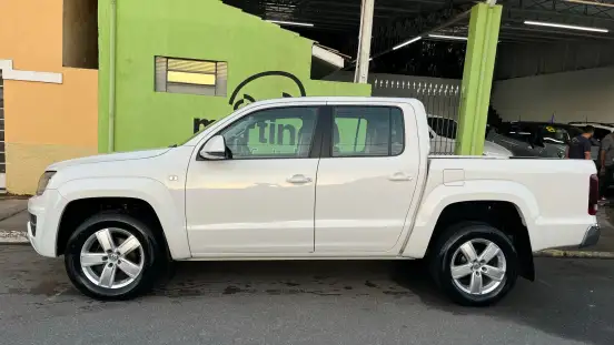 VOLKSWAGEN-AMAROK-2.0 HIGHLINE 4X4 CD 16V TURBO INTERCOOLER DIESEL 4P AUTOMÁTICO VOLKSWAGEN-AMAROK-2018