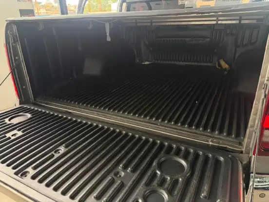 VOLKSWAGEN-AMAROK-2017