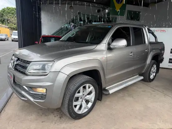 VOLKSWAGEN-AMAROK-2.0 HIGHLINE 4X4 CD 16V TURBO INTERCOOLER DIESEL 4P AUTOMÁTICO VOLKSWAGEN-AMAROK-2017