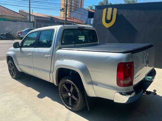 VOLKSWAGEN-AMAROK-2014