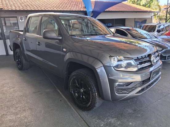 VOLKSWAGEN-AMAROK-2.0 TRENDLINE 4X4 CD 16V TURBO INTERCOOLER DIESEL 4P AUTOMÁTICO VOLKSWAGEN-AMAROK-2017