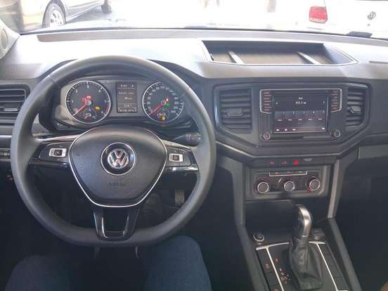 VOLKSWAGEN-AMAROK-2.0 TRENDLINE 4X4 CD 16V TURBO INTERCOOLER DIESEL 4P AUTOMÁTICO VOLKSWAGEN-AMAROK-2017