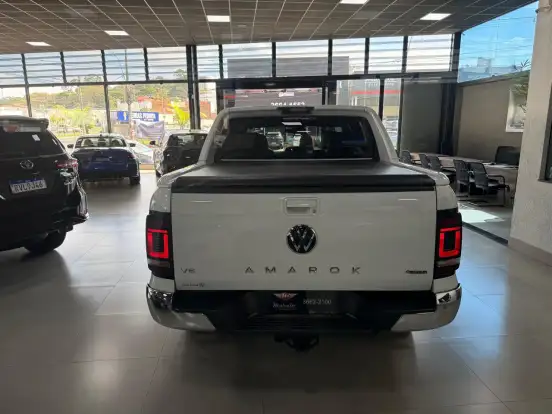 VOLKSWAGEN-AMAROK-2024