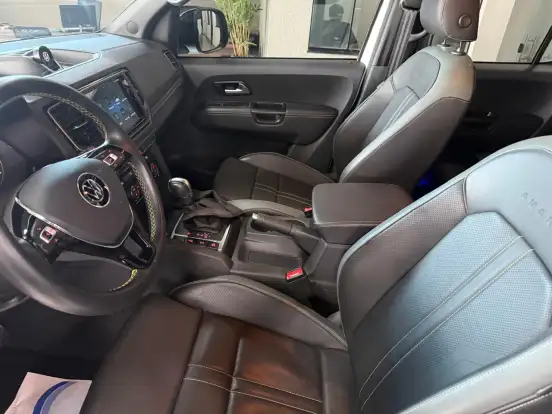VOLKSWAGEN-AMAROK-2024