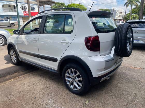 VOLKSWAGEN CROSSFOX 1.6 MI FLEX 8V 4P MANUAL