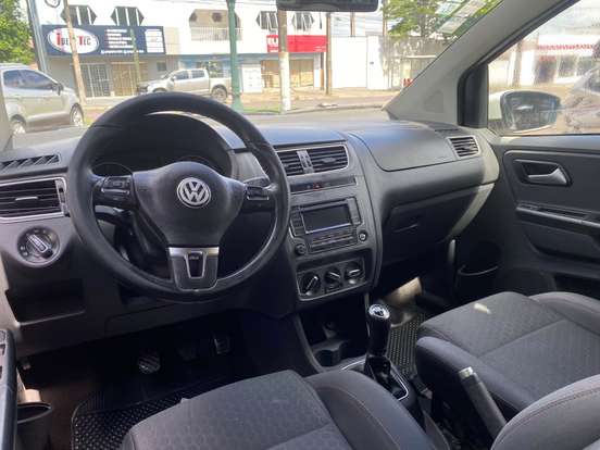 VOLKSWAGEN-CROSSFOX-1.6 MI FLEX 8V 4P MANUAL VOLKSWAGEN-CROSSFOX-2014