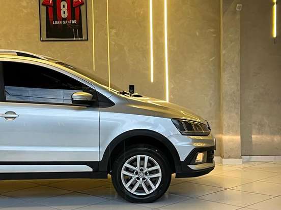 VOLKSWAGEN-CROSSFOX-1.6 MI FLEX 8V 4P MANUAL VOLKSWAGEN-CROSSFOX-2015
