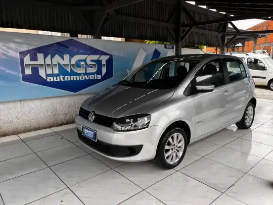 VOLKSWAGEN-FOX-2012