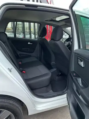 VOLKSWAGEN-FOX-2018