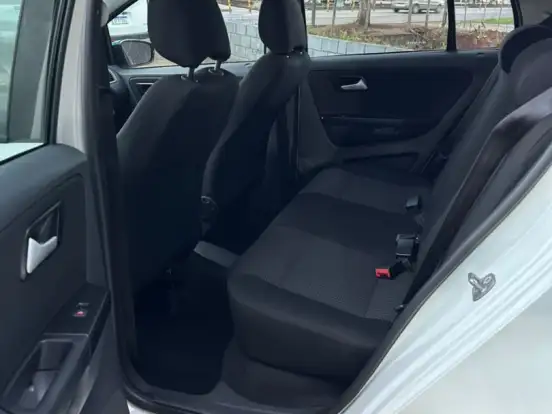 VOLKSWAGEN-FOX-1.6 MSI TOTAL FLEX CONNECT 4P MANUAL VOLKSWAGEN-FOX-2018
