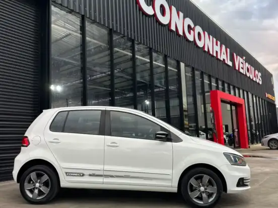 VOLKSWAGEN-FOX-1.6 MSI TOTAL FLEX CONNECT 4P MANUAL VOLKSWAGEN-FOX-2018
