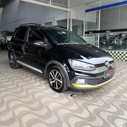 VOLKSWAGEN-FOX-2019