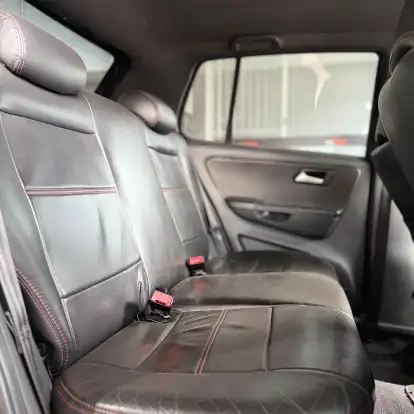 VOLKSWAGEN-FOX-2019