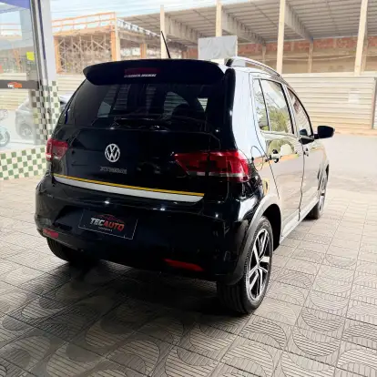 VOLKSWAGEN-FOX-2019