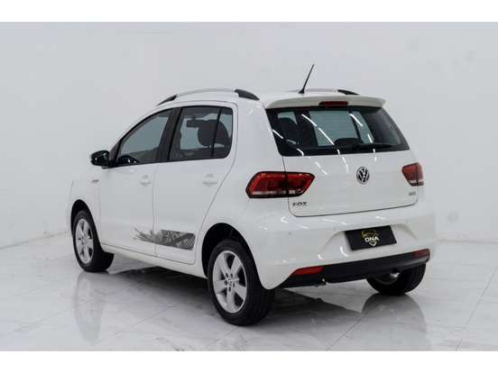 VOLKSWAGEN-FOX-1.6 MI ROCK IN RIO 8V FLEX 4P MANUAL VOLKSWAGEN-FOX-2015