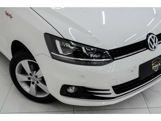 VOLKSWAGEN-FOX-1.6 MI ROCK IN RIO 8V FLEX 4P MANUAL VOLKSWAGEN-FOX-2015