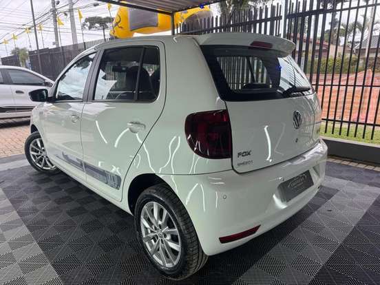 VOLKSWAGEN-FOX-1.6 MI ROCK IN RIO 8V FLEX 4P MANUAL VOLKSWAGEN-FOX-2013