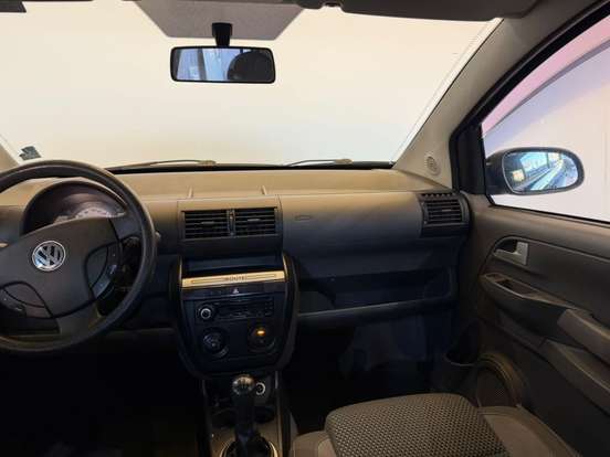 VOLKSWAGEN-FOX-2008
