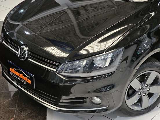 VOLKSWAGEN-FOX-2018