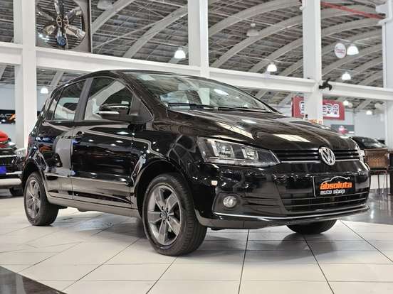 VOLKSWAGEN-FOX-2018