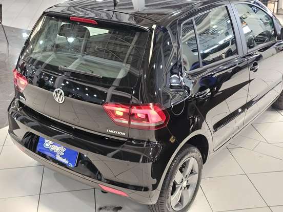 VOLKSWAGEN-FOX-1.6 MSI TOTAL FLEX CONNECT 4P I-MOTION VOLKSWAGEN-FOX-2018