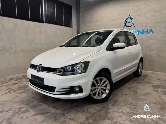 VOLKSWAGEN-FOX-2017
