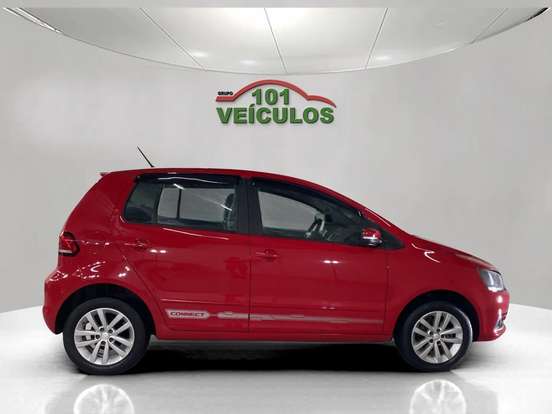 VOLKSWAGEN-FOX-2018