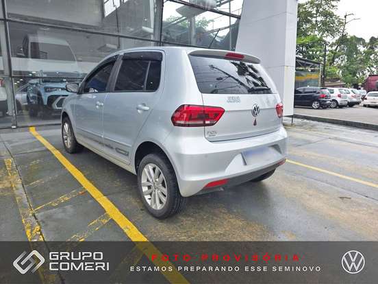 VOLKSWAGEN-FOX-2021